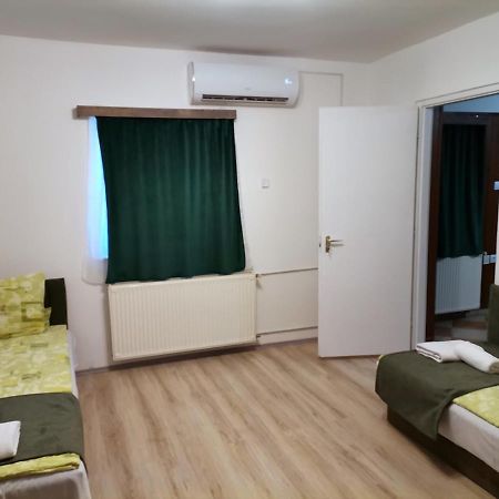 Bed and Breakfast Nagy-Magyarorszag Park Isztimér Zewnętrze zdjęcie