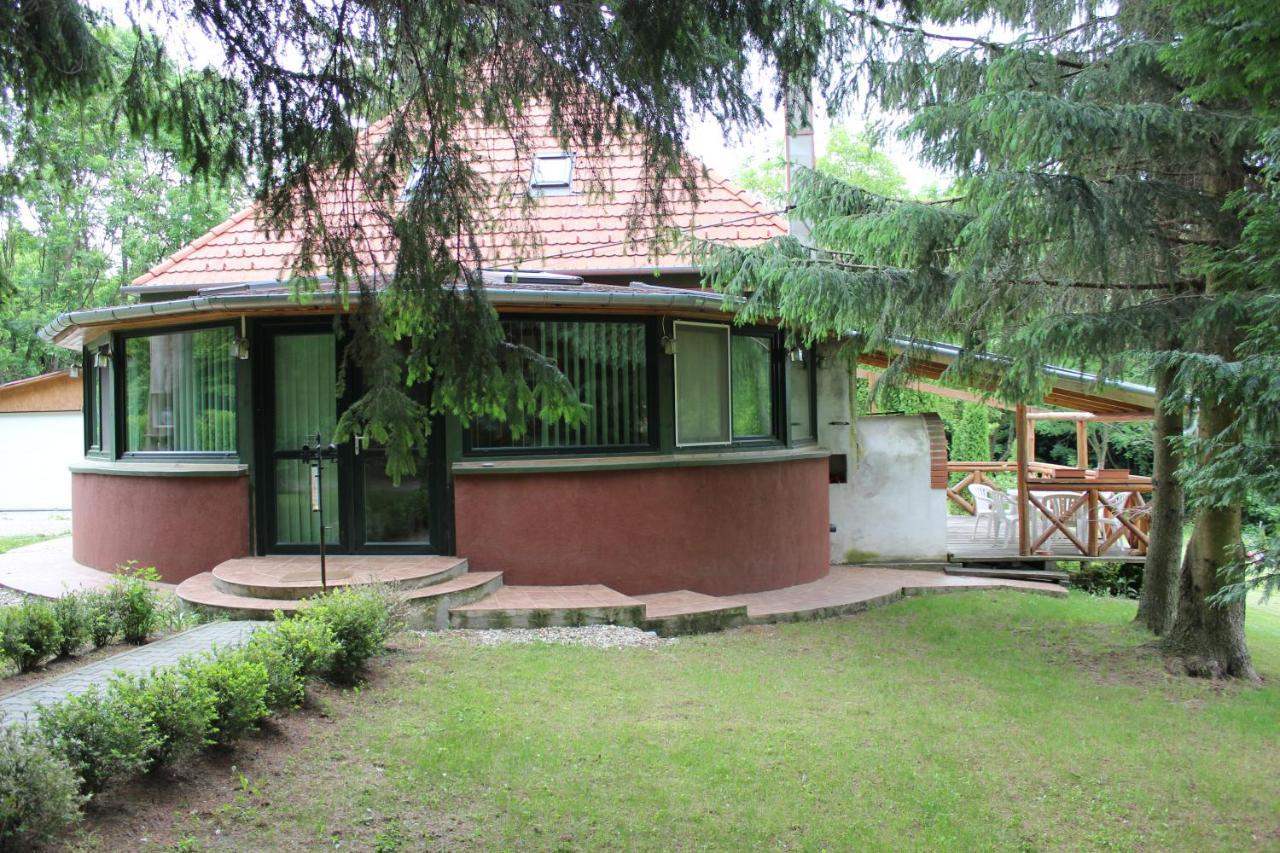 Bed and Breakfast Nagy-Magyarorszag Park Isztimér Zewnętrze zdjęcie