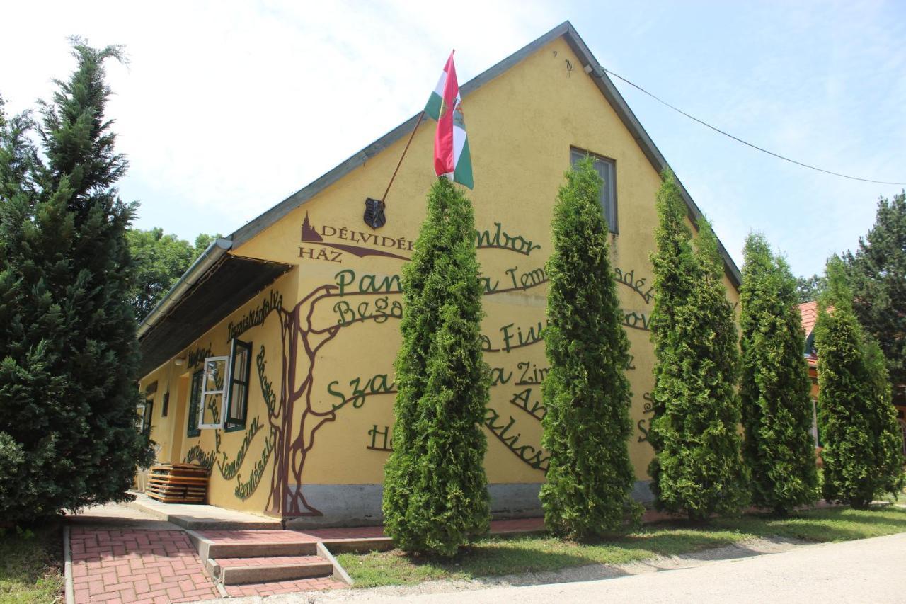 Bed and Breakfast Nagy-Magyarorszag Park Isztimér Zewnętrze zdjęcie